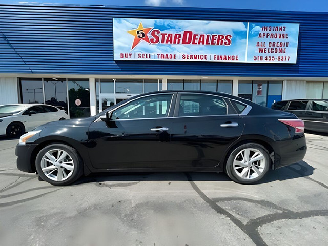 2015 Nissan Altima SL NAV LEATHER SUNROOF ! WE FINANCE ALL CREDI in Cars & Trucks in London - Image 4