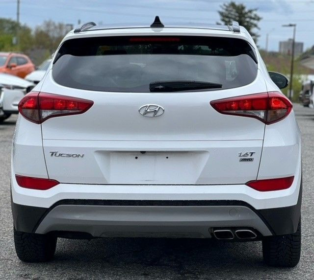 2018 Hyundai Tucson 1.6T SE AWD / 2 sets of tires in Cars & Trucks in Ottawa - Image 4