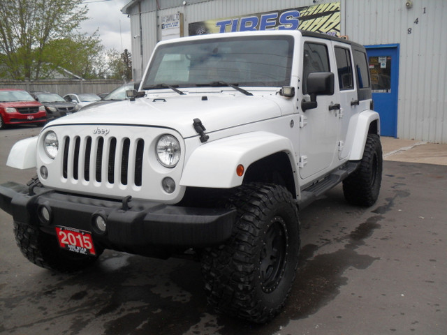 2015 Jeep Wrangler Unlimited Sahara|2 TOPS|CERTIFIED|1 OWNER in Cars & Trucks in Kitchener / Waterloo - Image 4