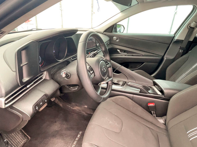 2022 Hyundai Elantra PREFERRED AUTO *TOIT* SIÈGES / VOLANT CHAUF in Cars & Trucks in Laurentides - Image 4