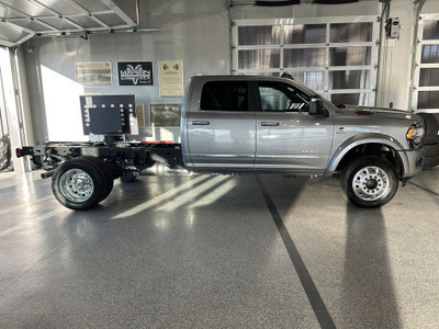 2023 Ram 5500 CHASSIS CAB LIMITED