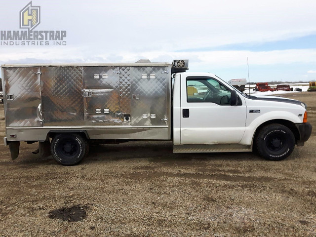 FORD F-350 Super Duty Standard Cab XL Lunch Truck  in Cars & Trucks in Edmonton - Image 3