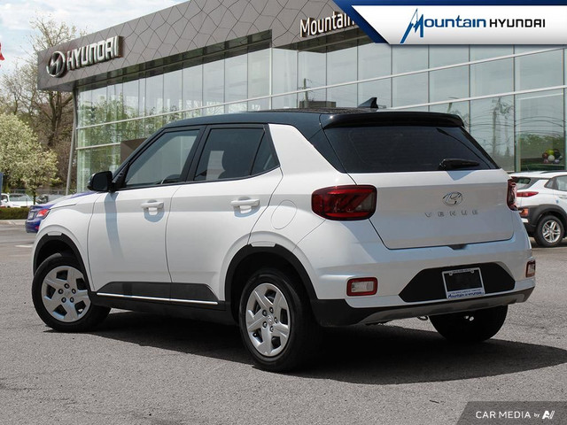 2021 HYUNDAI VENUE ESSENTIAL in Cars & Trucks in Hamilton - Image 4