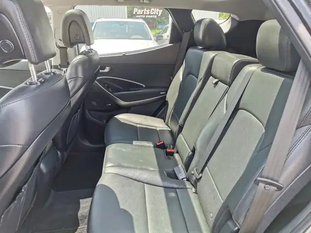 2018 Hyundai Santa Fe Sport 2.4 in Cars & Trucks in Belleville - Image 20