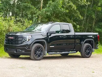 The *Pre-Owned 2024 GMC Sierra 1500 Elevation 4WD Extended Cab Pickup* is a dynamic and capable truc...