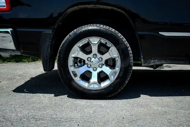 2022 Ram 1500 Big Horn - Aluminum Wheels - Fog Lamps dans Autos et camions dans Ottawa - Image 8