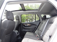 2020 GMC TERRAIN SLE AWD CARFAX VERIFIED, CLEAN TITLE, NO ACCIDENTS !!! 31,800KM AUTOMATIC TRANSMISS... (image 8)