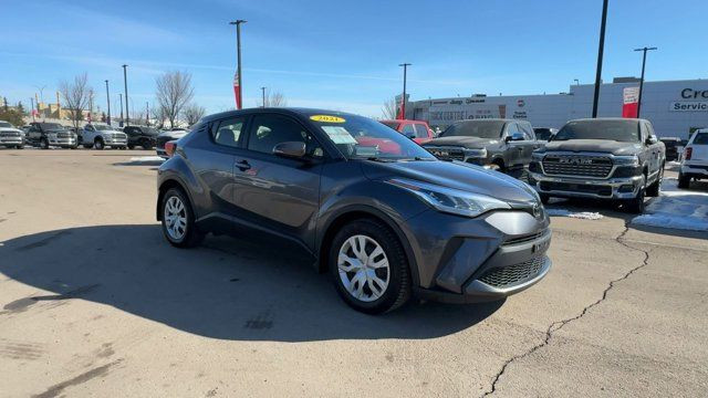 2021 Toyota C-HR | Cloth Seats | Apple CarPlay in Cars & Trucks in Edmonton - Image 3