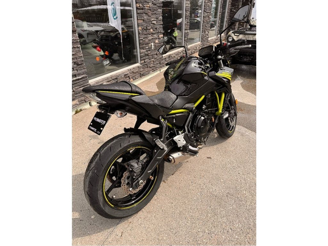  2022 Kawasaki Z650 in Sport Bikes in Sherbrooke - Image 2