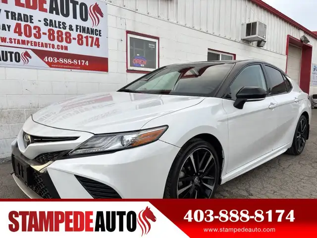 2019 Toyota Camry XSE | RED LEATHER INTERIOR | HEATED SEATS | SU in Cars & Trucks in Calgary - Image 2