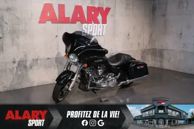 Cette MOTOCYCLETTE HARLEY-DAVIDSON TOURING STREET GLIDE (FLHX) 2022 est disponible DÈS MAINTENANT! C...