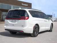 *18 inch Aluminum Wheels, Black Seats, Heated Seats, Heated Steering Wheel, 3.6L Pentastar VVT V6 wi... (image 5)