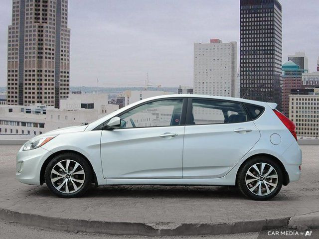 2017 Hyundai Accent SE | One Owner | Sunroof | Low KM in Cars & Trucks in Calgary - Image 3