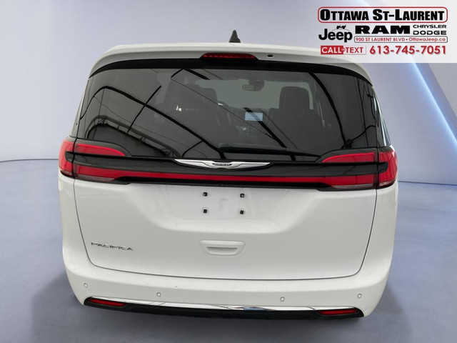 2023 Chrysler Pacifica Touring L FWD in Cars & Trucks in Ottawa - Image 4