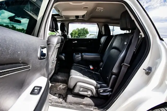 2018 Dodge Journey GT • HEATED LEATHER • NAV • PREMIUM AUDIO in Cars & Trucks in Kingston - Image 27