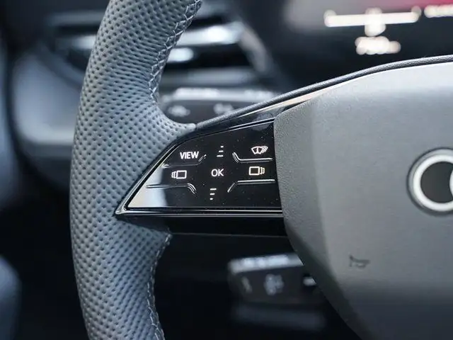 2025 Audi SQ5 Sportback Progressiv dans Autos et camions dans Région de Windsor - Image 23