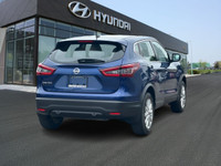 The 2020 Nissan Qashqai S FWD offers a blend of practicality, efficiency, and modern features, makin... (image 4)