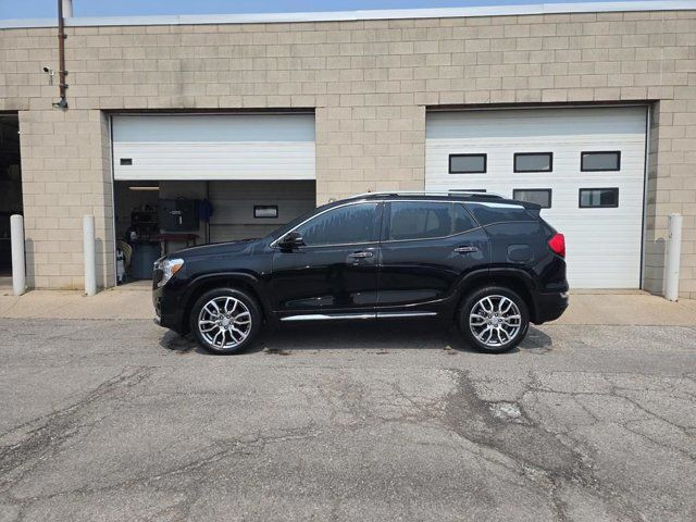 2023 GMC Terrain Denali | Heated and Cooled Seats in Cars & Trucks in Windsor Region - Image 3
