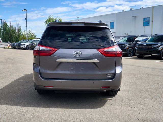 2020 Toyota Sienna XLE | Sunroof | Awd | Adaptive Cruise in Cars & Trucks in Edmonton - Image 4