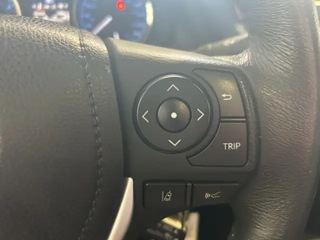 2017 Toyota Corolla SE Auto AC Cam in Cars & Trucks in Gatineau - Image 24