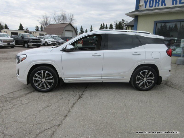  2020 GMC Terrain ALL-WHEEL DRIVE DENALI-MODEL 5 PASSENGER 2.0L  in Cars & Trucks in Markham / York Region - Image 3