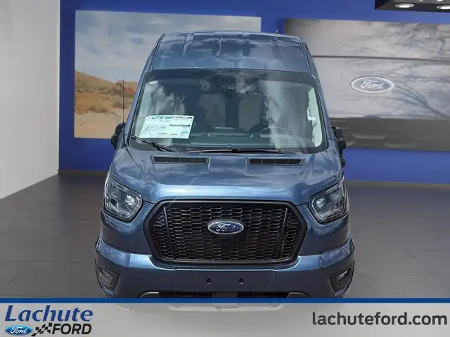 FORD TRANSIT COMMERCIAL VAN 202462864352548098121