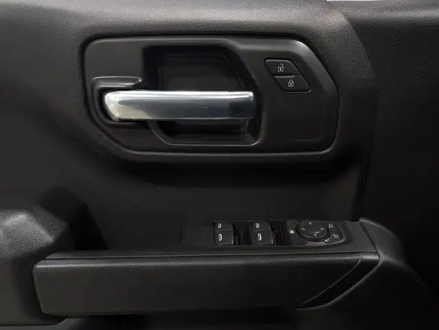 2025 Chevrolet Silverado 1500 Work Truck- Trailering Pkg in Cars & Trucks in Barrie - Image 35