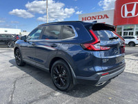 Experience the refined luxury and efficiency of this Certified Pre-Owned 2025 Honda CR-V Hybrid Tour... (image 6)