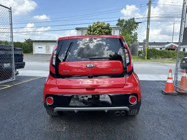 2017 Kia Soul SX Turbo in Cars & Trucks in Ottawa - Image 7