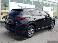 This Mazda CX-5 boasts a Regular Unleaded I-4 2.5 L/152 engine powering this Automatic transmission.... (image 4)