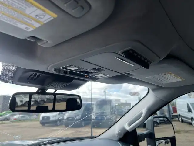 2023 Ford Super Duty F-350 SRW Limited CrewCab 160 | MoonRoof dans Autos et camions dans Ville d’Edmonton - Image 17
