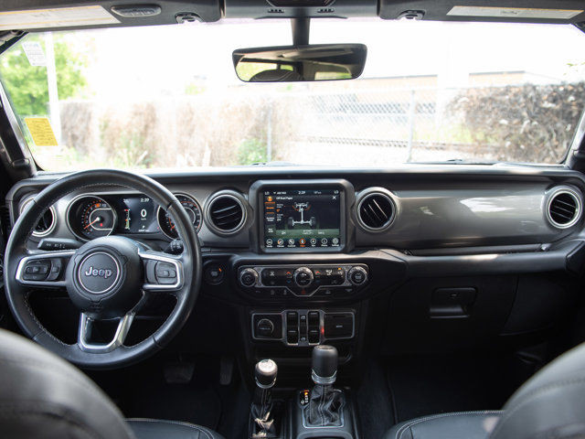 2021 Jeep Wrangler Unlimited Sahara, Turbo, Remote Start, Nav in Cars & Trucks in Calgary - Image 3