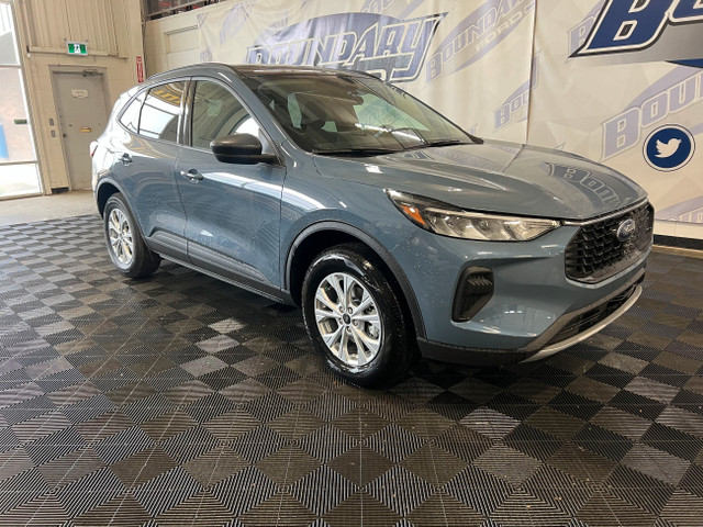 2025 Ford Escape ACTIVE | ACTIVE PREM TECH PKG | PANO VISTA ROOF in Cars & Trucks in Lloydminster - Image 2