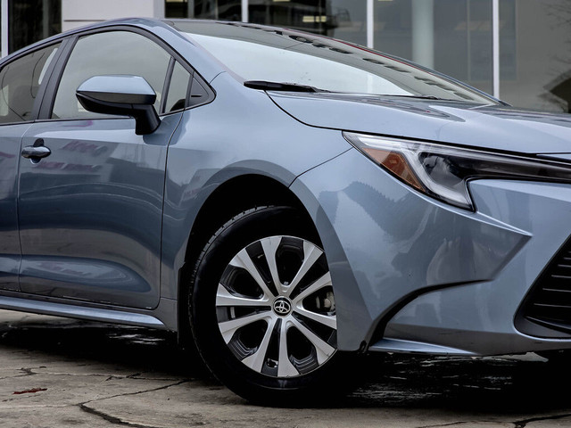 2023 Toyota Corolla Hybrid LE CVT in Cars & Trucks in City of Toronto - Image 3