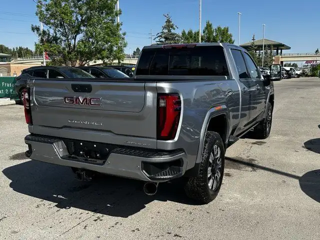 2025 GMC Sierra 3500HD Denali in Cars & Trucks in Calgary - Image 7