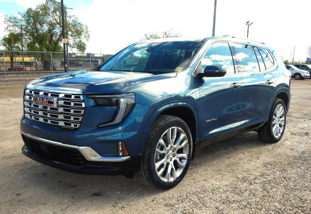 2025 GMC Acadia Denali AWD in Cars & Trucks in Saskatoon