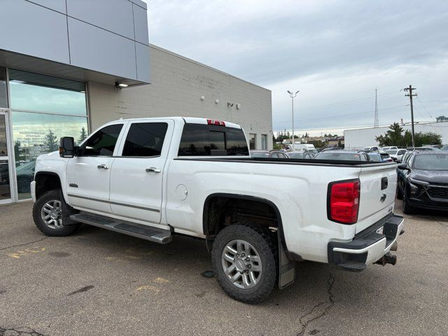 2019 Chevrolet Silverado 3500HD High Country 6.6L Duramax in Cars & Trucks in Edmonton - Image 4
