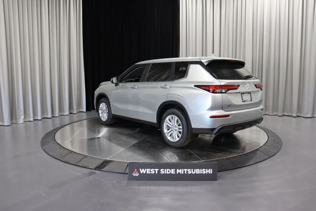 2024 Mitsubishi Outlander ES in Cars & Trucks in Edmonton - Image 4