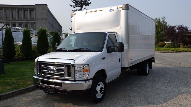 2019 Ford Econoline 16 Foot E-450 Cube Van With Ramp in Cars & Trucks in Richmond - Image 4