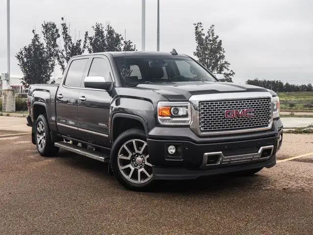 2015 GMC Sierra 1500 Denali 6.2L dans Autos et camions dans Comté de Strathcona - Image 3
