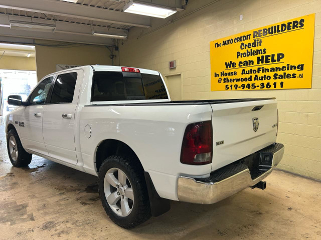 2017 RAM 1500 SLT in Cars & Trucks in Windsor Region - Image 4