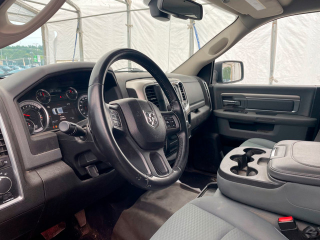 2019 Ram 1500 Classic SLT CREW V6 4X4 *GR. LUXE* DEM DISTANCE *B in Cars & Trucks in Laurentides - Image 3