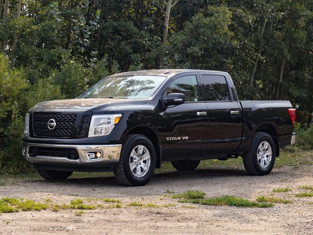 2019 Nissan Titan in Cars & Trucks in Edmonton - Image 2