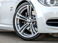 Carget Supercentre is proud to present this Rare 2012 BMW 335is ! EXTERIOR: MINERAL WHITE INTERIOR:... (image 8)