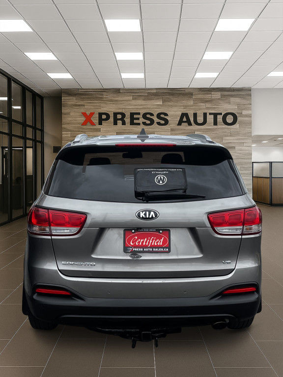 2017 Kia Sorento LX 4dr SUV AWD in Cars & Trucks in Hamilton - Image 4
