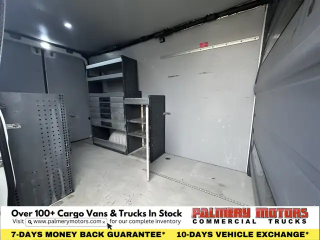 2017 Mercedes-Benz Sprinter 2500 144" HIGH ROOF 4X4 +LOW RANGE dans Autos et camions dans Région de Mississauga/Peel - Image 22