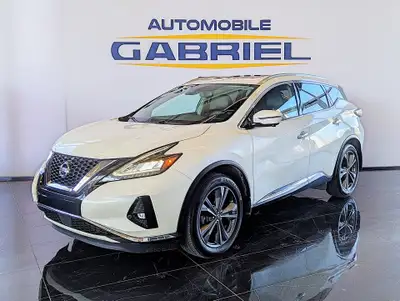 Comes equipped with: Power Mirrors, Sunroof , Load Bearing Exterior Rack, Remote Ignition, Shark fin...