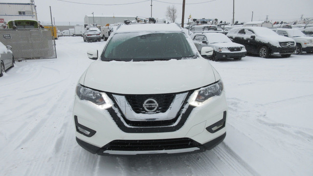 2019 Nissan Rogue SV FWD  in Cars & Trucks in Edmonton - Image 2