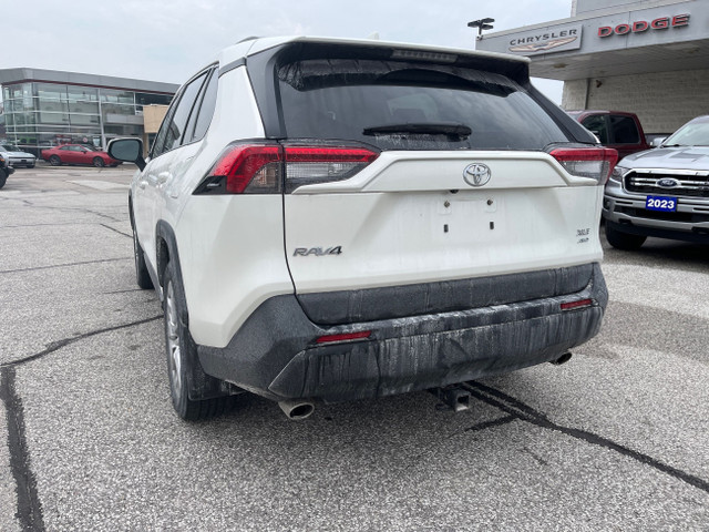 2022 Toyota RAV4 XLE in Cars & Trucks in Sarnia - Image 4