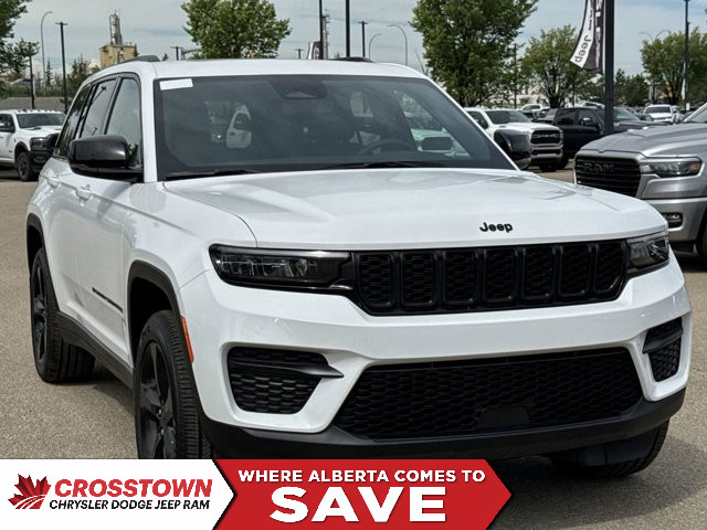 2024 Jeep Grand Cherokee Altitude | Sunroof | Heated Seats in Cars & Trucks in Edmonton